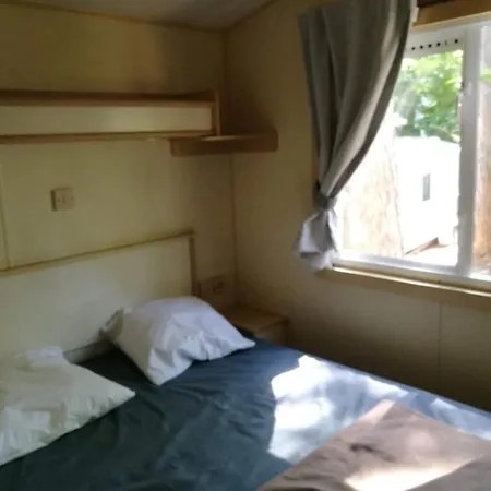 Campsite 45mn De Paris Trois - A76 Saint-Cheron